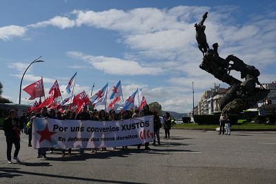 16-04-05 Folga Centros Chamadas Vigo 011.JPG